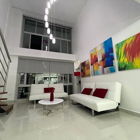 קיטו Itsahome Apartments - Torre Aqua מראה חיצוני תמונה