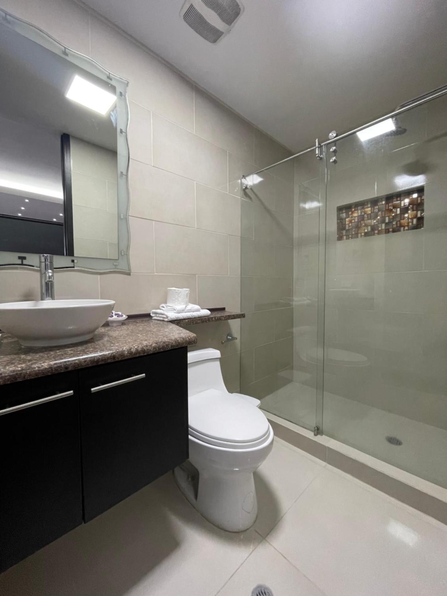 קיטו Itsahome Apartments - Torre Aqua מראה חיצוני תמונה
